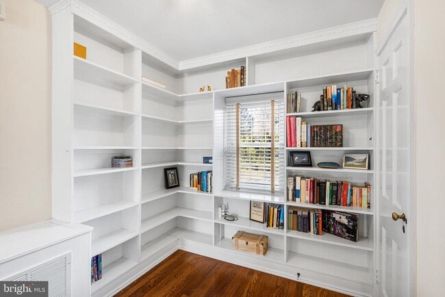 Building Photo - 4407 Whittier Rd