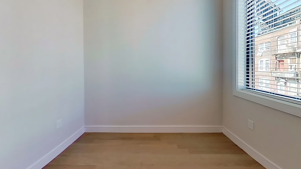 Building Photo - 38 Gardner St