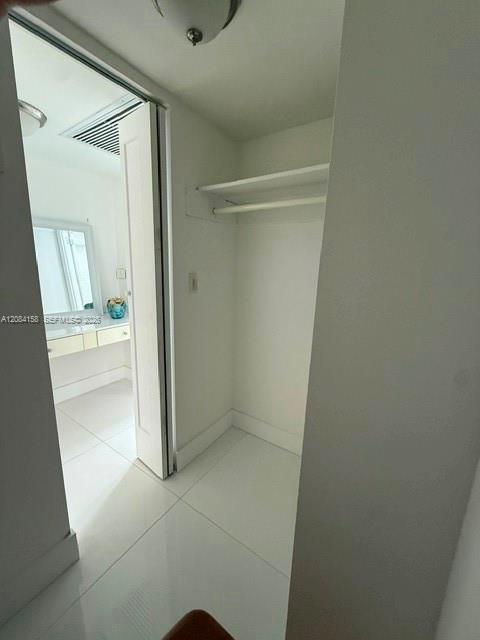 Building Photo - 5555 Collins Ave