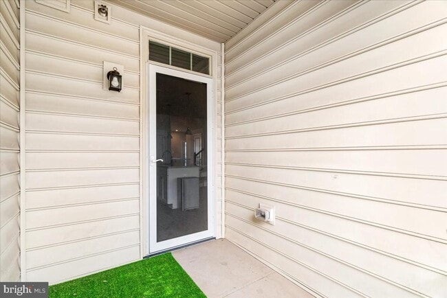 Building Photo - 6026 Forum Sq