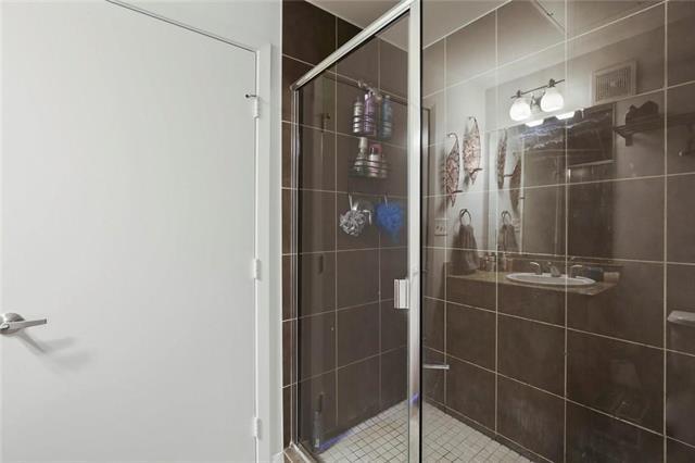 Building Photo - 1001 Belleview St