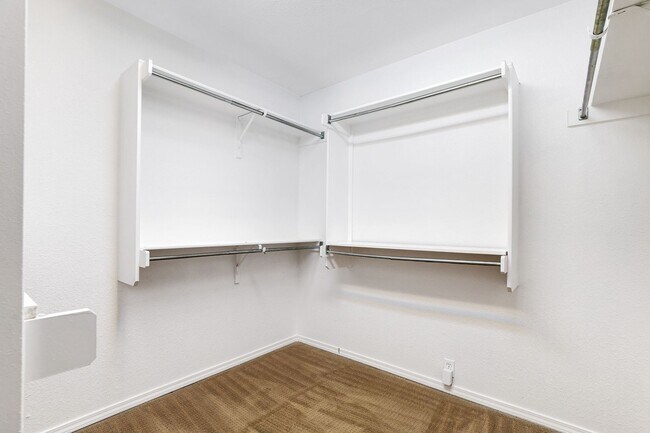 Building Photo - ***APPLICATION CURRENTLY UNDER REVIEW***Tw...