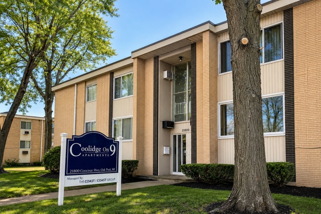 Building Photo - Beautiful 3 bedroom with updates galore- HEAT, Water and Sewer included !