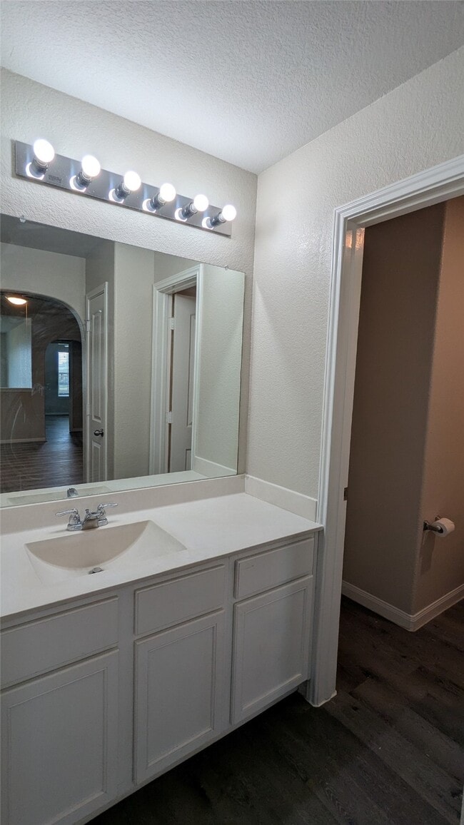 Building Photo - 23607 Lady Capulet Dr