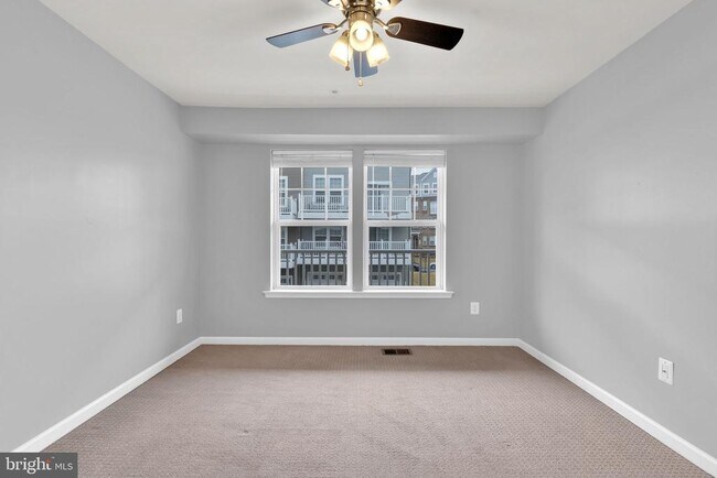 Building Photo - 9713 Glassy Creek Way