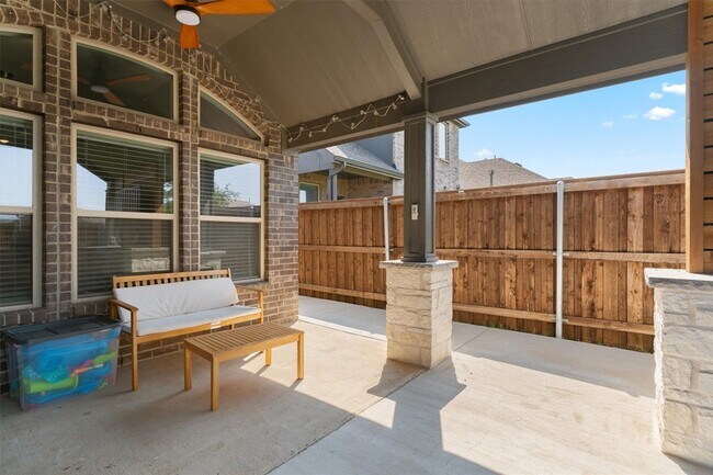 Building Photo - 1706 Celebration Ln