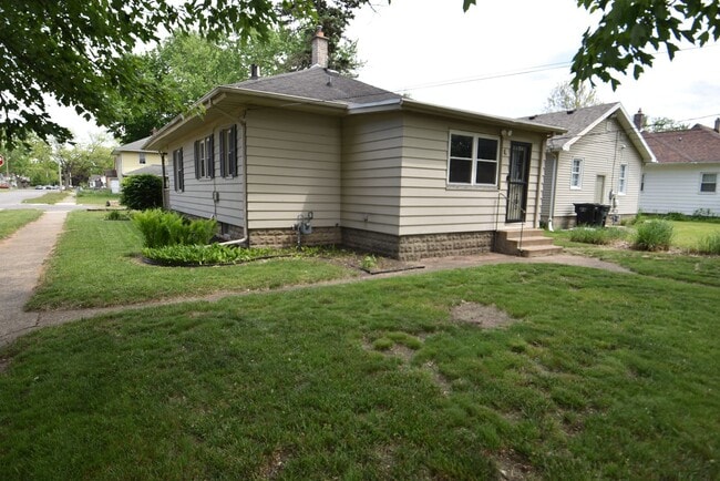 Building Photo - River Park 2 bedroom home
