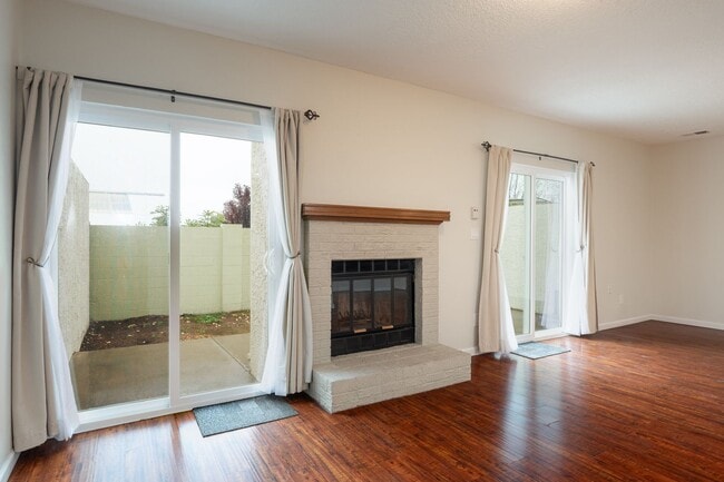 Building Photo - CALL US TODAY AT (505) 808-6467 TO SCHEDULE A CONVENIENT SHOWING