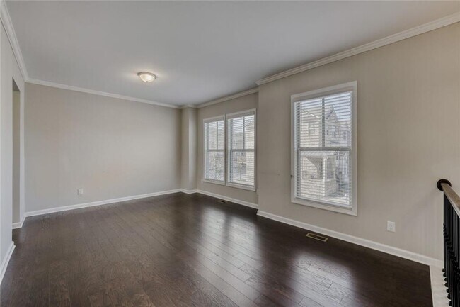 Building Photo - 901 Sunset Park Dr