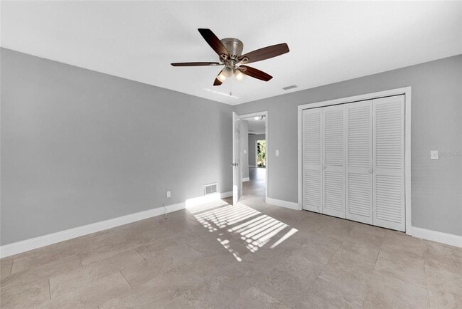 Building Photo - 124 Crystal Beach Ave