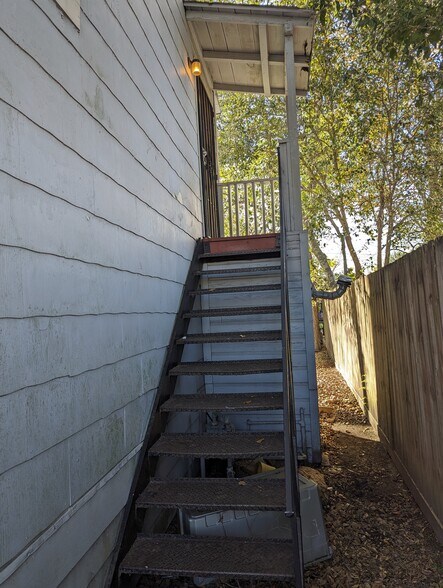 Building Photo - 5902 Downing St.