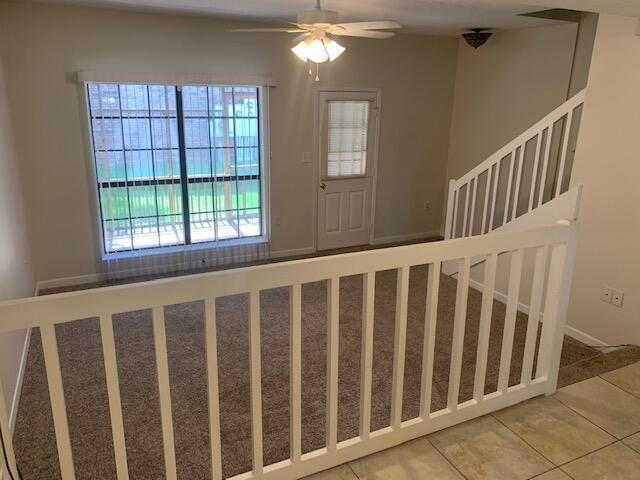 Building Photo - "Charming 2-Bed Townhouse with Spacious Living in Fort Walton Beach!"