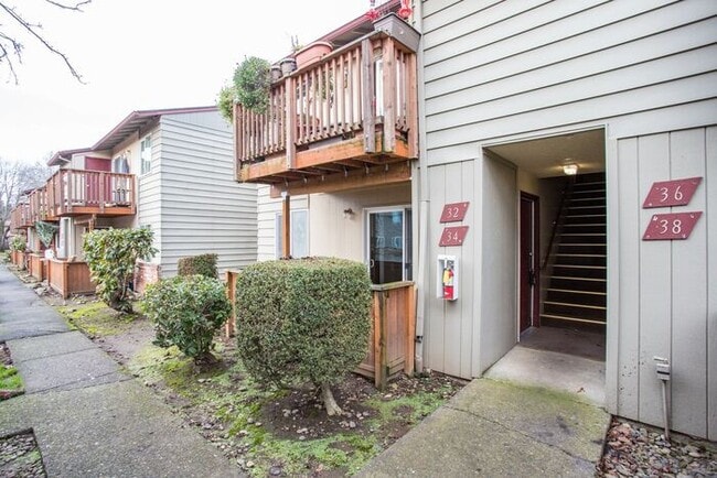 Building Photo - Affordable 1-Bedroom Living — Great Space, Great Price! * Move-In Special: 1st Month FREE!