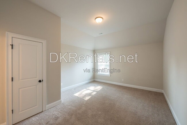 Building Photo - 2766 Hilson Commons