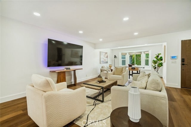 Building Photo - 737 Paseo Pl