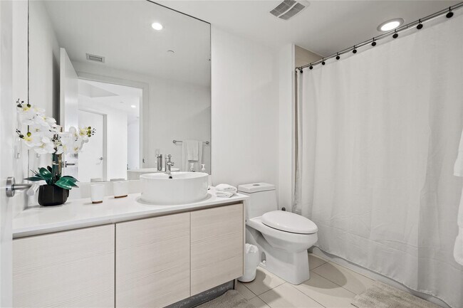 Building Photo - 4250 Biscayne Blvd