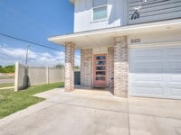 Building Photo - 8931 NW 109th Terrace