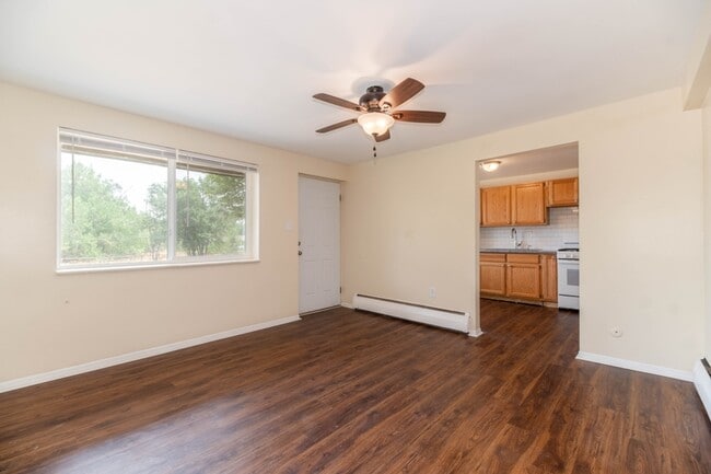 Primary Photo - 4900 W 8th Ave