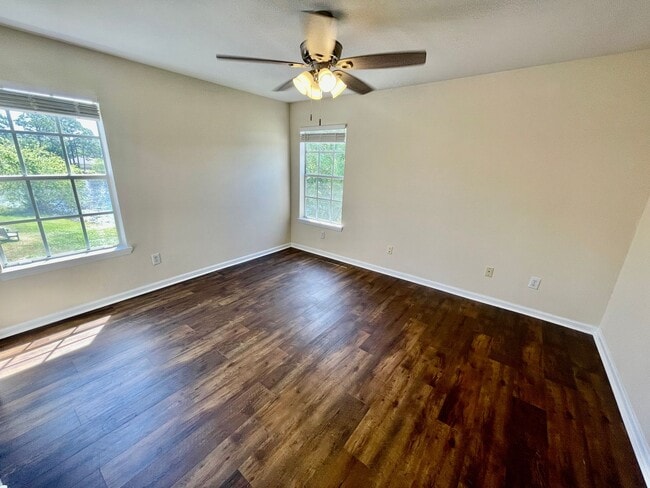Building Photo - 828 Amelia Lakes
