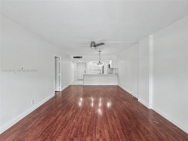 Building Photo - 100 Edgewater Dr