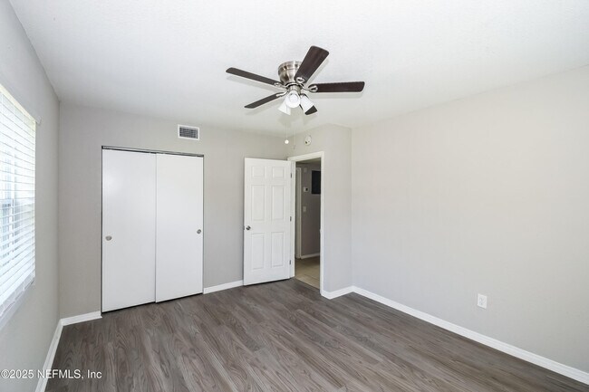 Building Photo - 3112 Hartridge St
