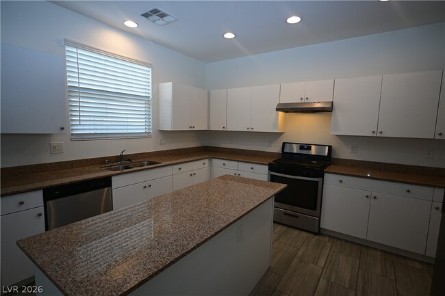 Building Photo - 5708 Wishing Coin Ct