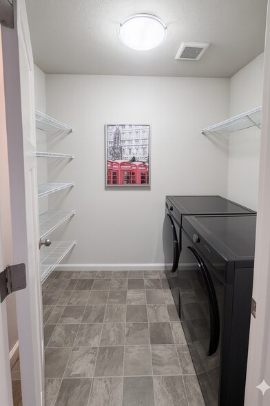 Laundry Room - 8143 SE Leafhopper St