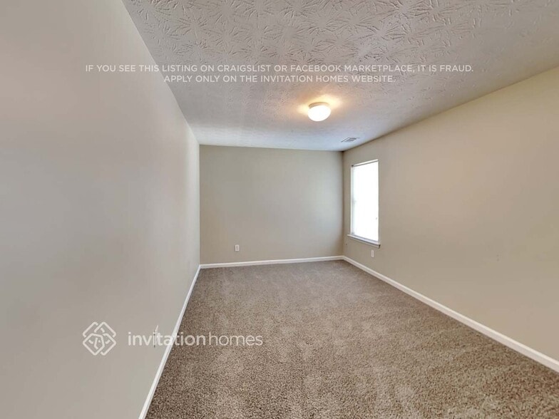 Building Photo - 4536 Parkway Cir