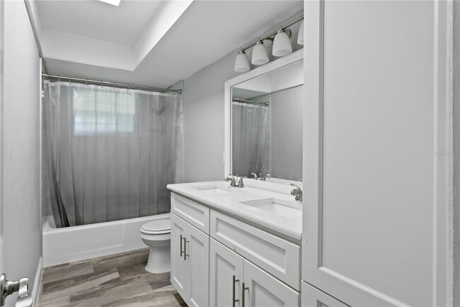 Building Photo - 6928 Greenhill Pl