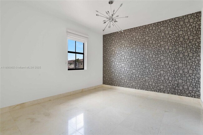 Building Photo - 9910 NW 86th Terrace