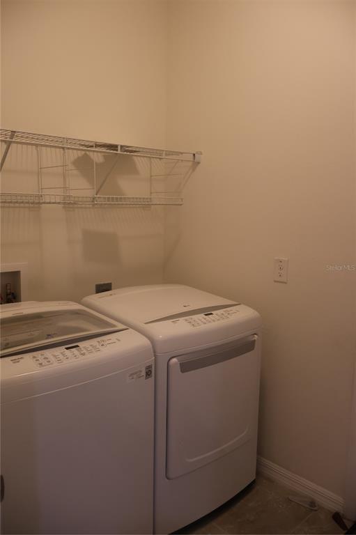Building Photo - 5033 SW 56th St