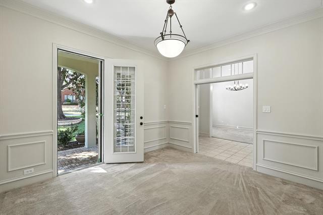 Building Photo - 7700 Red Clover Dr