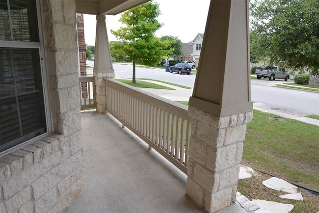 Building Photo - 1303 Horseshoe Ranch Dr
