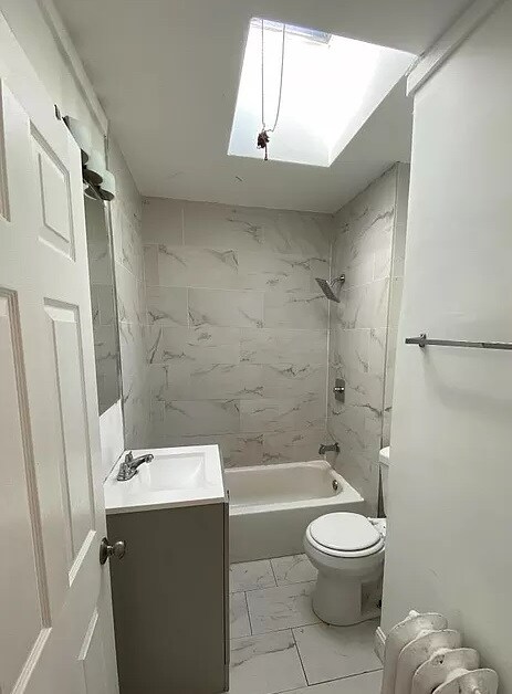 Building Photo - 4634 Fernhill Rd