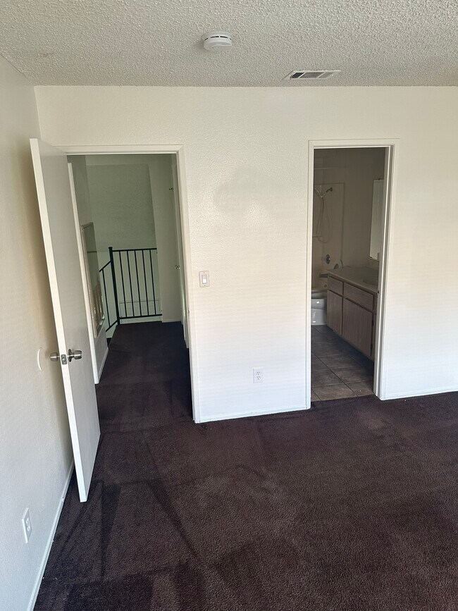 Building Photo - 1639 Orchid Ln