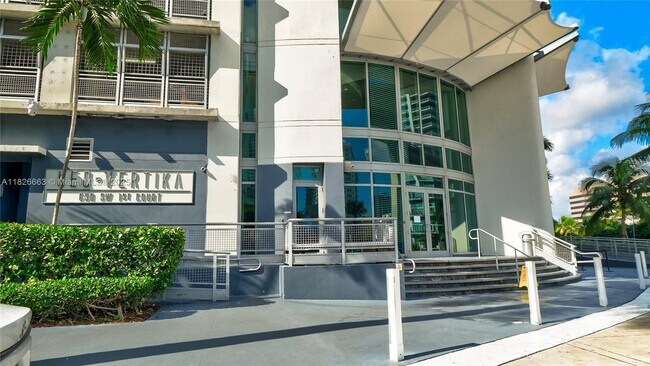 Building Photo - 690 SW 1st Ct