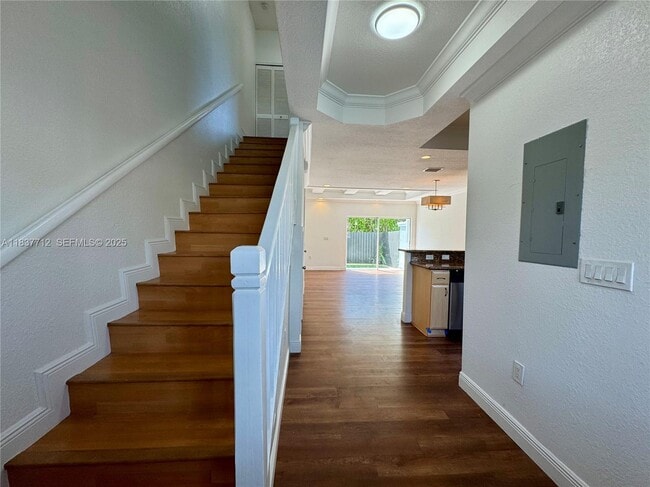 Building Photo - 11667 NE 18th Dr