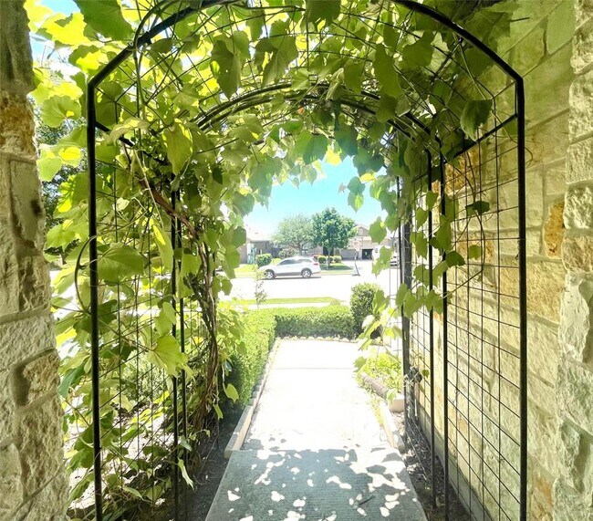 Building Photo - 6829 Brindisi Pl