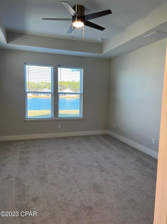Building Photo - 1096 Harrison Byu Dr