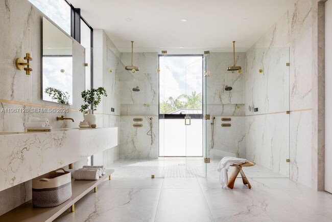 Building Photo - 1102 Washington St