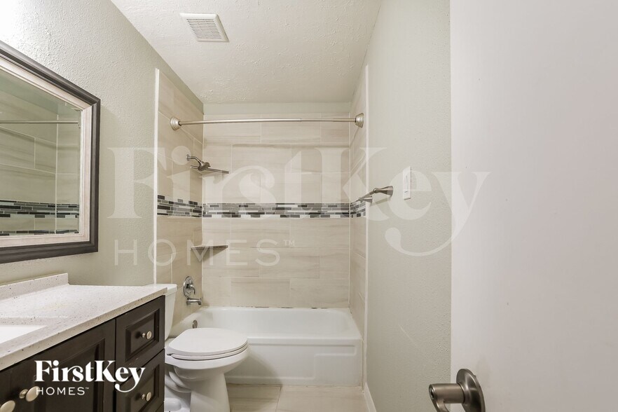 Building Photo - 22826 Provincial Blvd