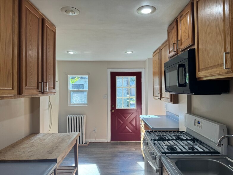 Building Photo - 5709 Melvin St