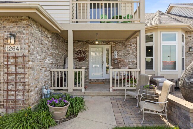 Building Photo - 1264 Bellevue Dr