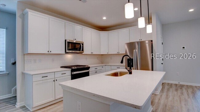 Building Photo - 179 Garden Row Dr N