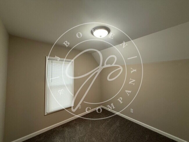 Building Photo - Beautiful 3 bedroom 2 bathroom home in South Toledo