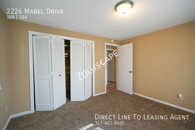 Building Photo - 2226 Mabel Dr