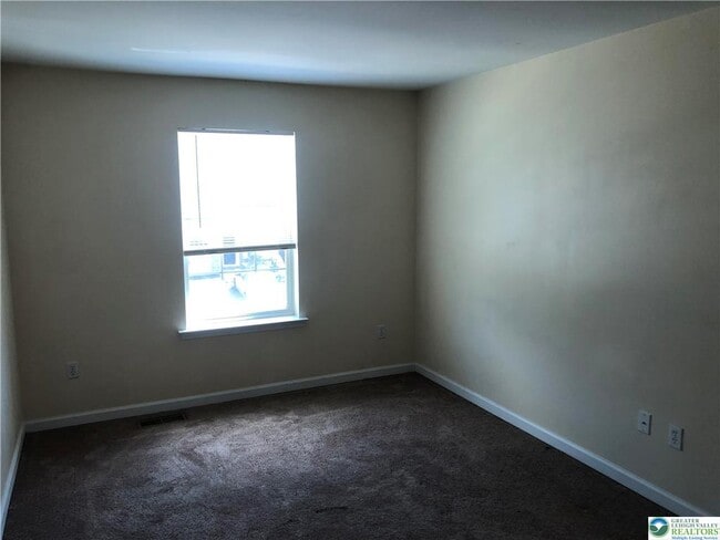 Building Photo - 287 Blue Sage Dr