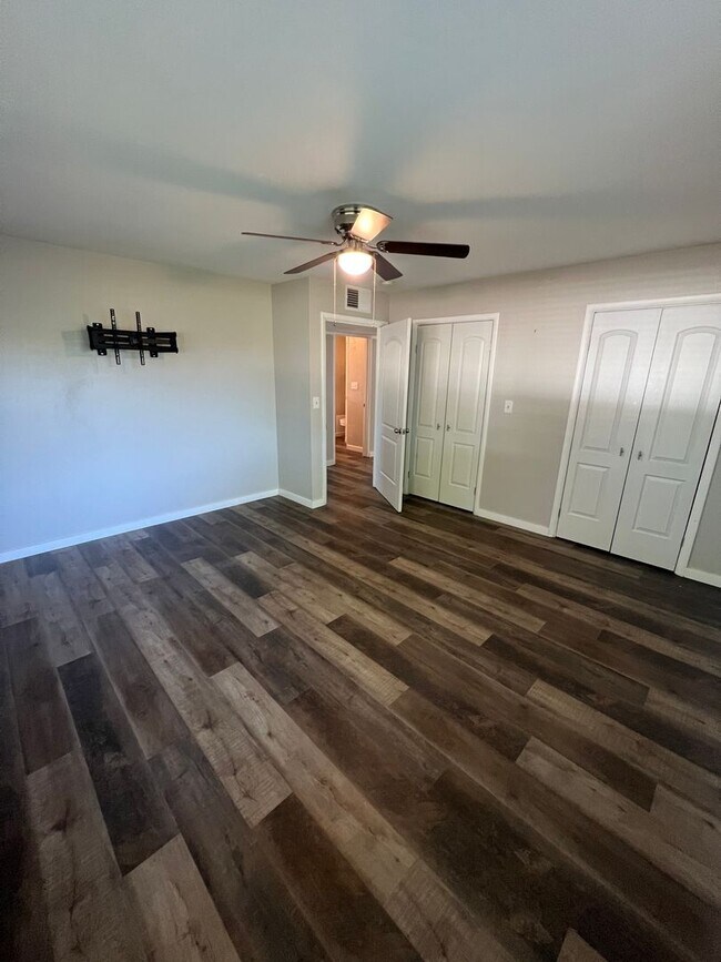 Building Photo - 419 S 100 E