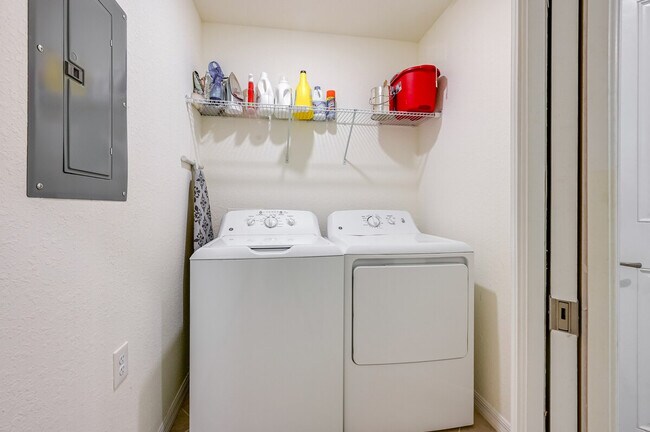 Building Photo - 17704 Gawthrop Dr