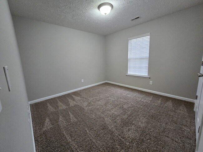 Building Photo - 1315 Auldridge Dr